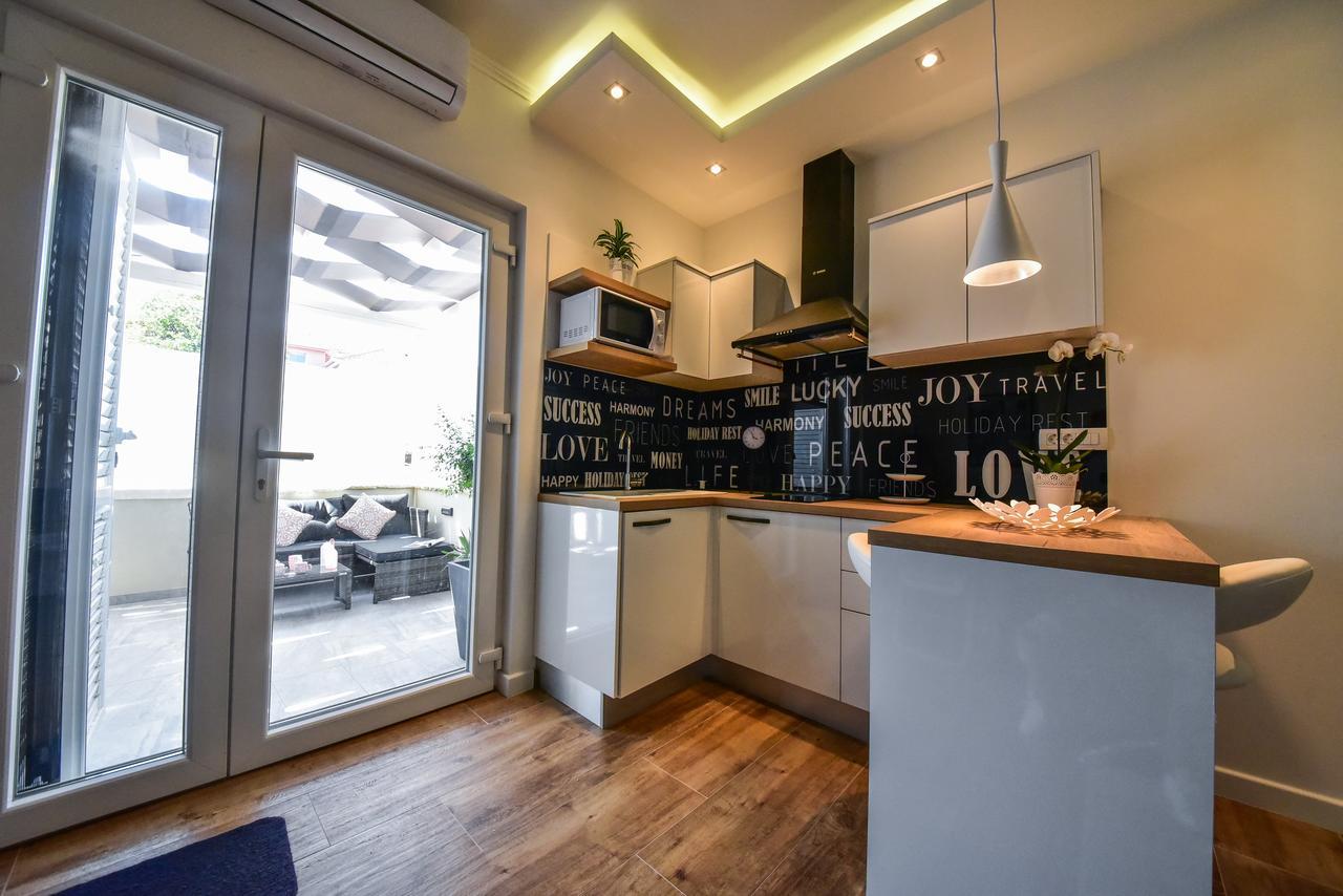 Tyra Delux Apartment Zadar Exterior photo