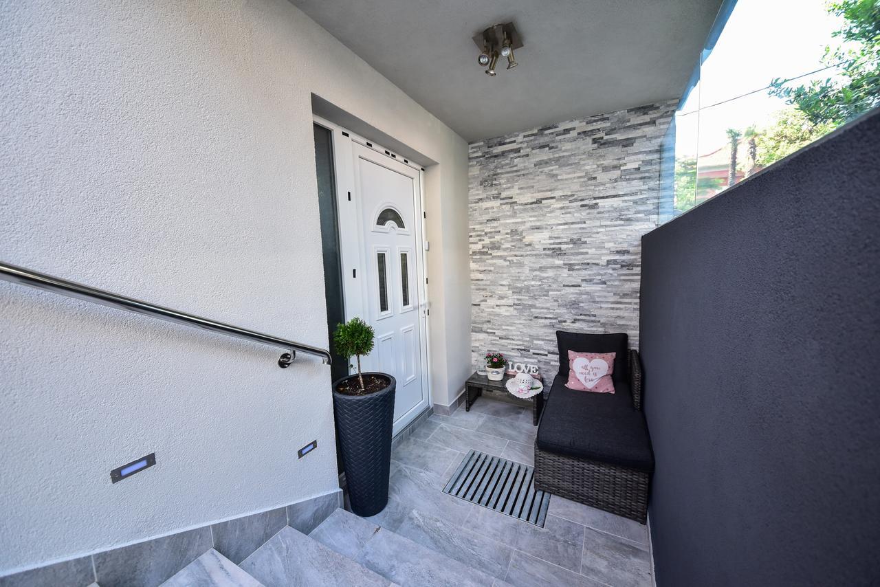 Tyra Delux Apartment Zadar Exterior photo